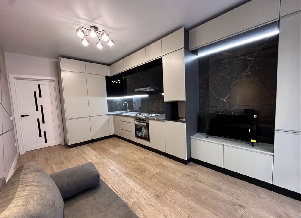 ТЦ «Майдан» 1-но кімнатна новобудова Chernivtsi - photo 1