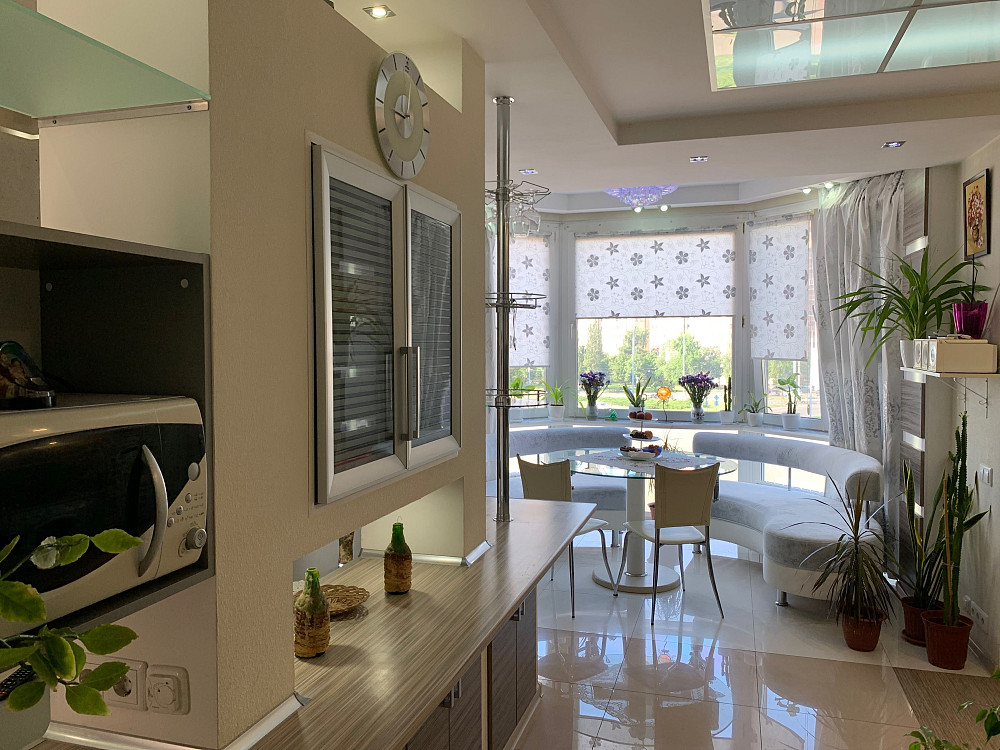 Преміум квартира-студія Оболонь Kyiv - photo 1