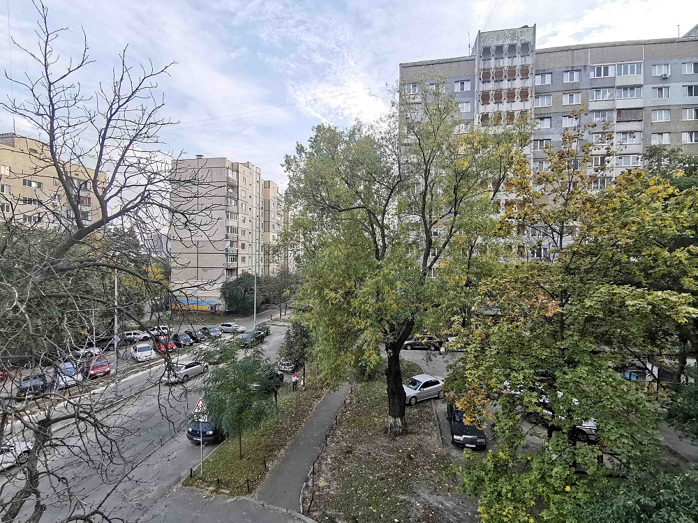 3-кімн. квартира, Татарка, вул. Печенізька, 4. Метро Лукʼянівська. Kyiv - photo 1