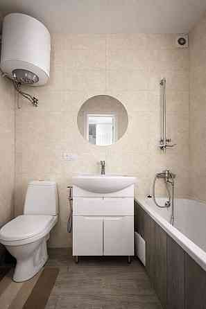 Просторная уукомплектованная квартира ЖК Птичка метро заходи живи ! Харьков