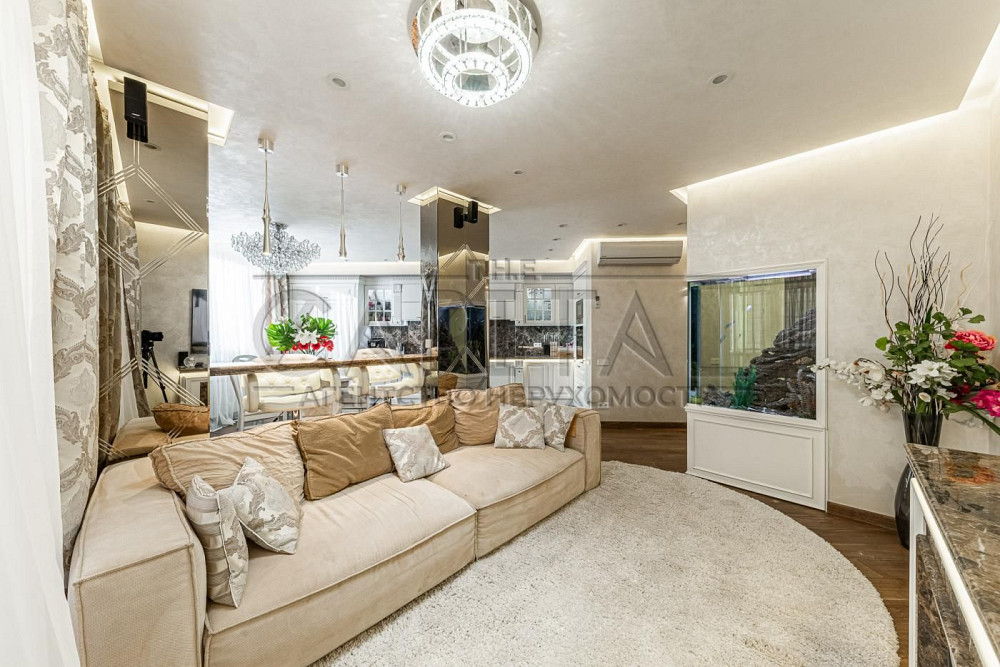 Продажа квартиры, ул. Вышгородская, Подольский р-н Kyiv - photo 1