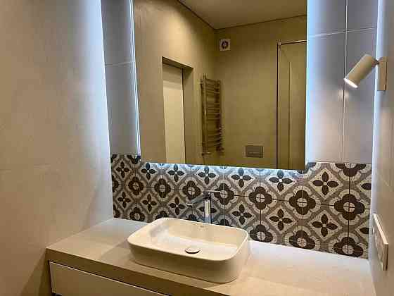 Продам 2-кімнатну квартиру з ремонтом!Без комісії для покупця! Rivne