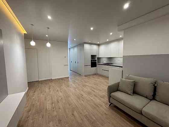 Продам 2-кімнатну квартиру з ремонтом!Без комісії для покупця! Rivne