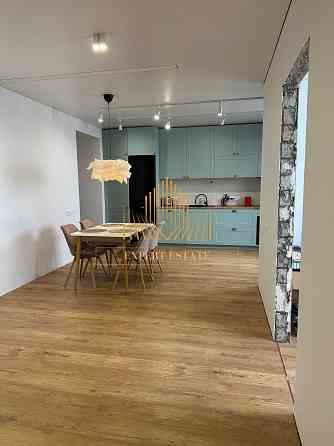 Вперше у продажу 2-к. квартиру з новим дизайн-ремонтом на Олексіївці Харьков