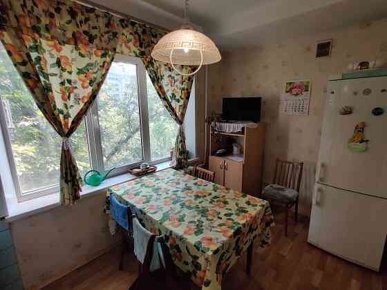 ТІЛЬКИ СІМ'Ї Оренда 2-кімнатної квартири: Центр, вул. Шкільна, 18 Запоріжжя