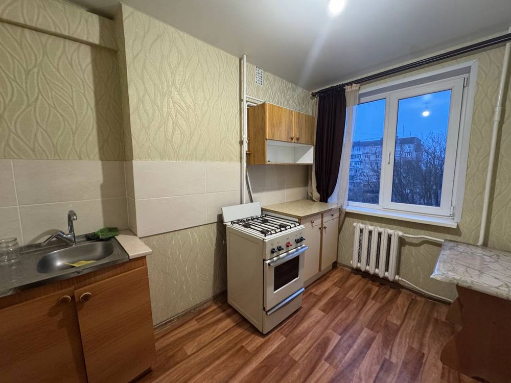 Оренда порожньої 2-кімнатної квартири на Дзержинці по вул. Гетьманська Кривой Рог - изображение 1