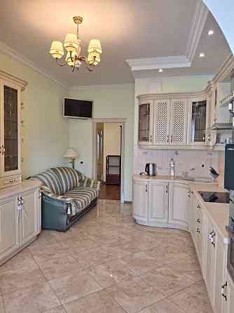 Оренда 3к квартири в ЖК бізнес класу Оазис, Івасюка 6. Kyiv