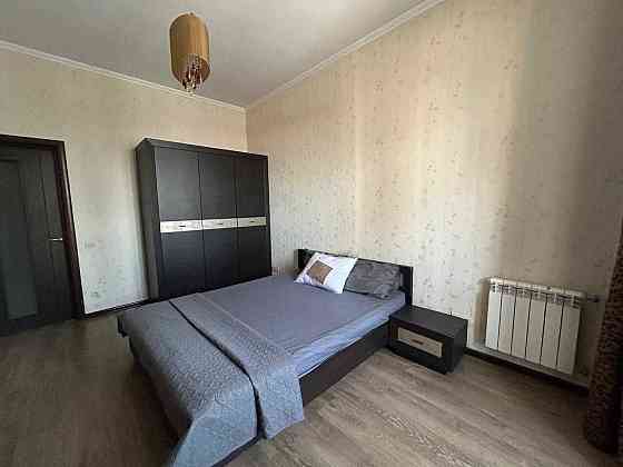 Оренда 3-кім. Печерський  Е.Коновальца  32-г  генератор  своя котельня Kyiv