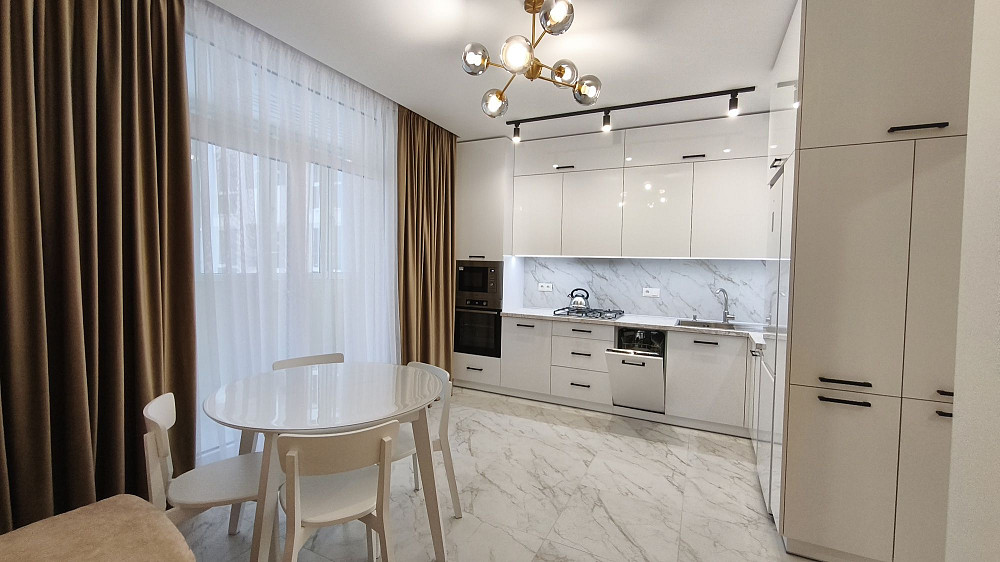 Перша здача! Однокімнатна квартира + кухня студія в НОВОБУДОВІ Львов - изображение 1