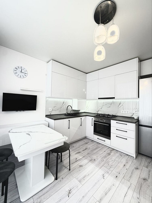 Євро-2к з новим ремонтом та інд.газовим опаленням Bucha - photo 6