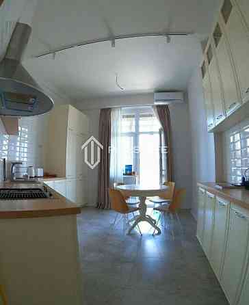 Продаж 3к квартири 65.36 кв. м на вул. Метрологічна 54б Kyiv