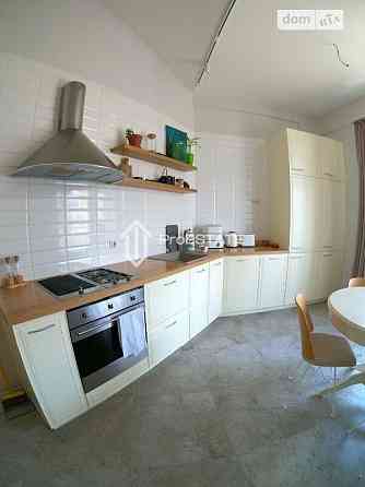 Продаж 3к квартири 65.36 кв. м на вул. Метрологічна 54б Kyiv