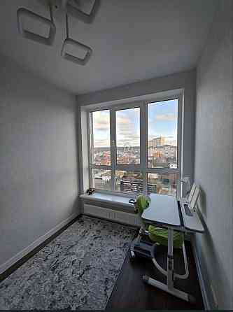 Квартира зновим ремонтом та меблями в центрі Бучі! Bucha