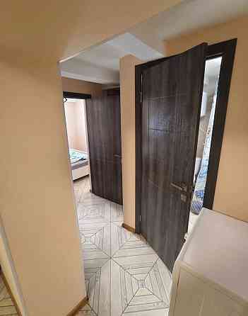 Здається в оренду трьохкімнатна квартира  ринок хмільники. Житомир