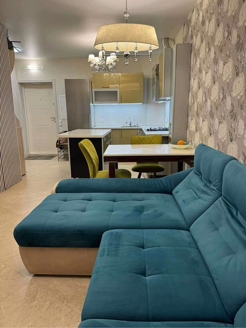 Аренда евро 2х ком кв в жк Центральный, ул Университетская Іrpin - photo 1