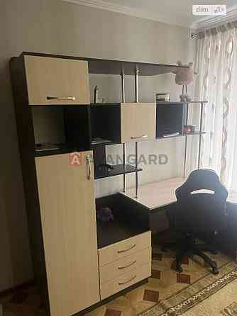 4-кімнатна квартира в обкомівському будинку Zaporizhzhia