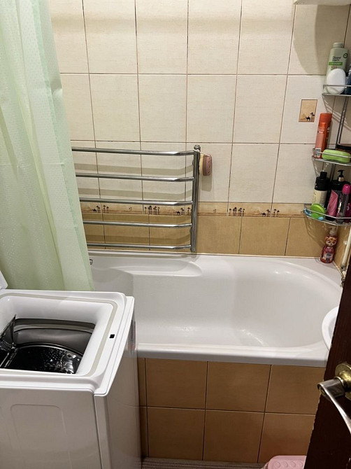 Терміновий продаж 2-х кімн.кв. вул.Каденюка Леоніда Бровари - зображення 5