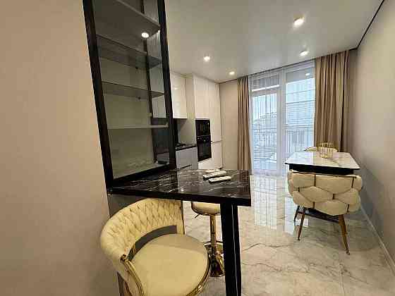 Оренда 1-кімнатної квартири в престижному ЖК Family Plaza+ гараж Іvano-Frankivsk