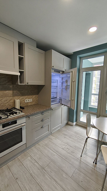 Простора квартира в новобудові по вул Щепова р-н Чорновола Львов - изображение 4