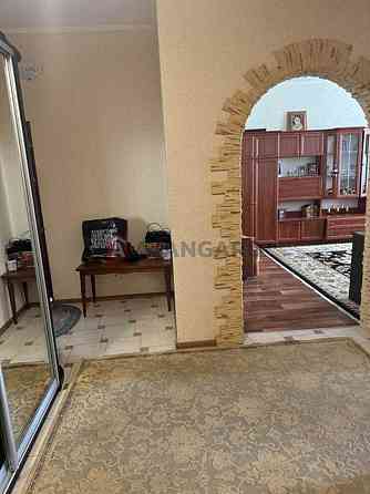 Простора 3-кімнатна квартира з ремонтом і автономним опаленням Петропавловская Борщаговка