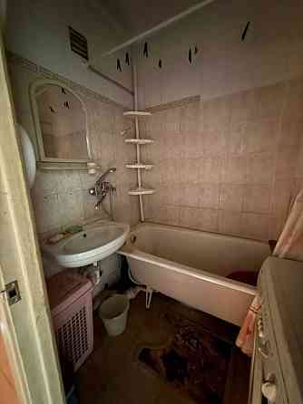 Пропонується до продажу світла та дуже тепла 3-кімнатна квартира! Khmelnytskyi