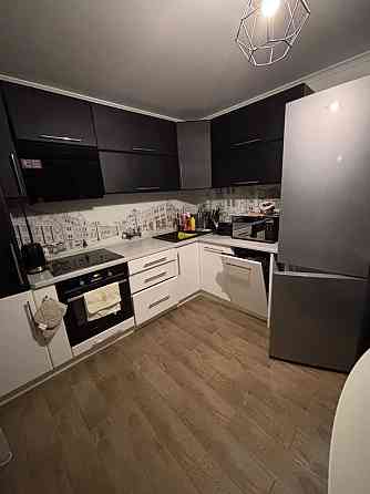 Продаж 2к  62.5 м2 з ремонтом та меблями. Новобудова, Озерна Khmelnytskyi