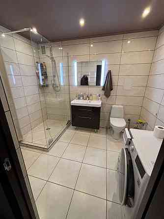 Продаж 2к  62.5 м2 з ремонтом та меблями. Новобудова, Озерна Khmelnytskyi