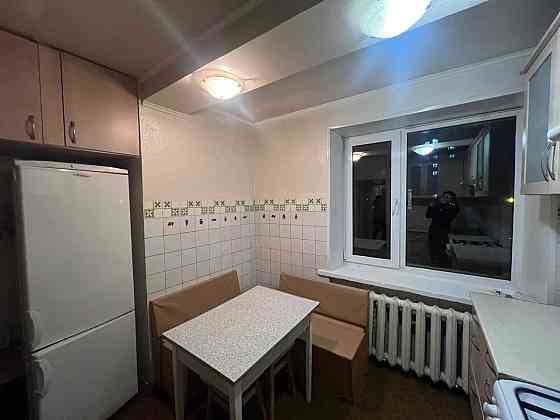 Затишна 2-кімнатна квартира по пр-т Леся Курбаса, 1А Kyiv