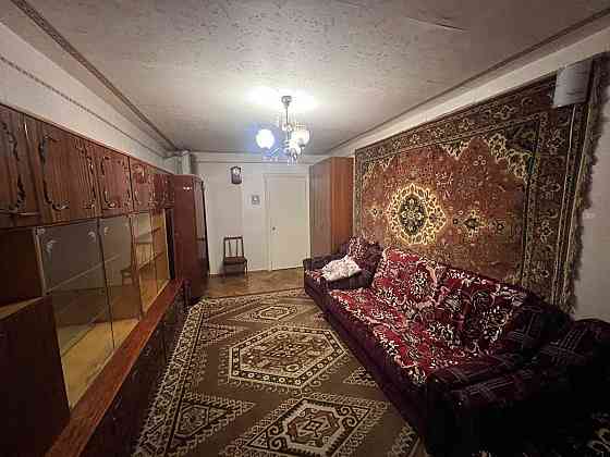 Затишна 2-кімнатна квартира по пр-т Леся Курбаса, 1А Kyiv