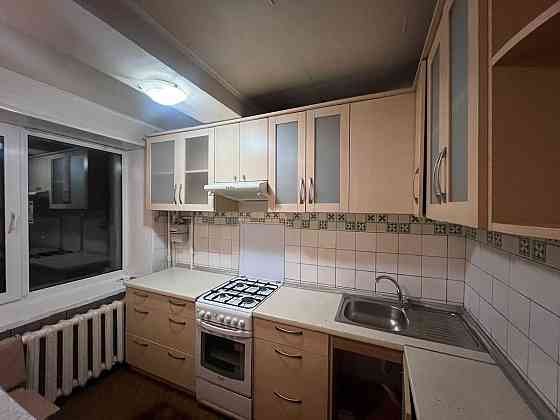 Затишна 2-кімнатна квартира по пр-т Леся Курбаса, 1А Kyiv