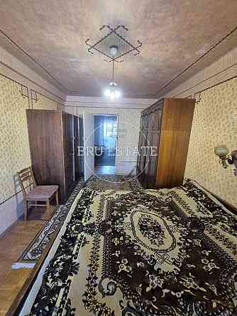 Продам без % велику 3к кв на середньому поверсі на вул Миколайчука 13 Киев