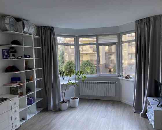 Продається квартира в Бучі. Швидкий виїзд до Києва. Є Газ. Є балкон. Bucha