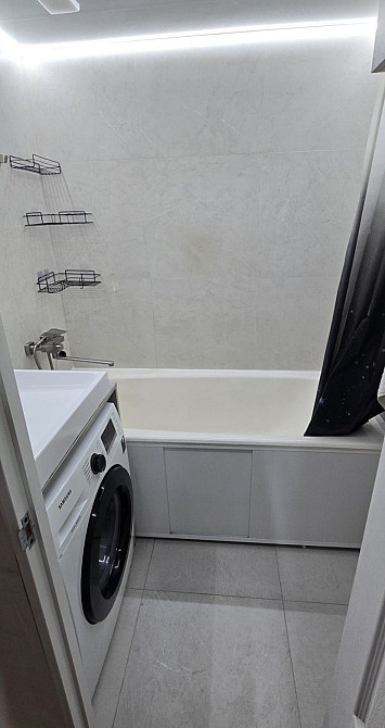 Продажа 2ой квартиры в Бородинском р-не Zaporizhzhia - photo 1