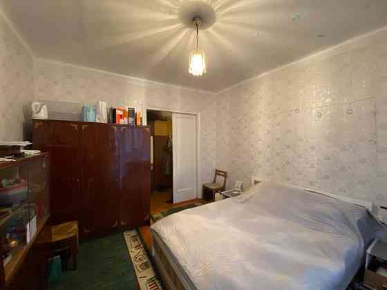 Продається двокімнатна квартира район парк Шевченка Dnipro