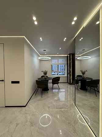 Півторакімнатна квартира  49 м.кв., на березі Міського Озера Krykhivtsi