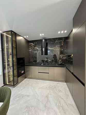 Півторакімнатна квартира  49 м.кв., на березі Міського Озера Krykhivtsi