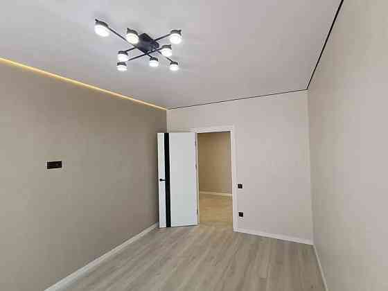 Трикімнатна з ремонтом та балконом в сучасному жк по вул. Коновальця! Іvano-Frankivsk