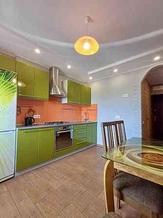 Продам світлу 2к квартиру на Січових Стрільців / Пилипа Орлика /Кірова Dnipro