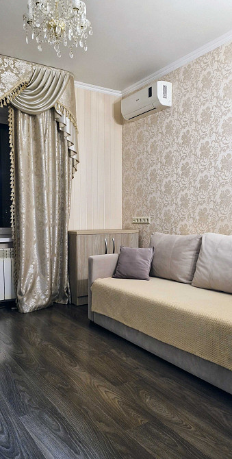 Світла та затишна 3-к квартира 75 м² Срібнокільська 14 Kyiv - photo 2