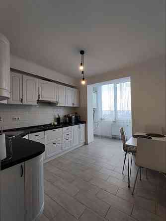 Продам  двокімнатну квартиру в центрі міста! Іvano-Frankivsk