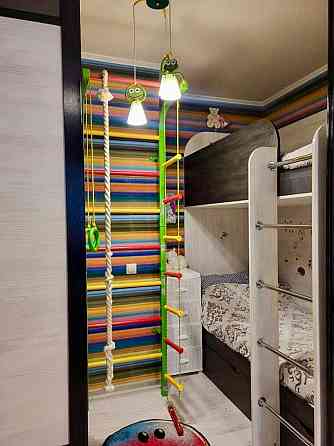 Простора та світла 60 м² вул. Ревуцького 9. Kyiv