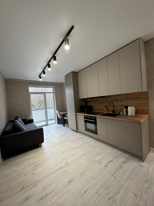 Продаж 1,5 к. квартири в центрі Ужгорода/проживають орендарі Ужгород - зображення 1