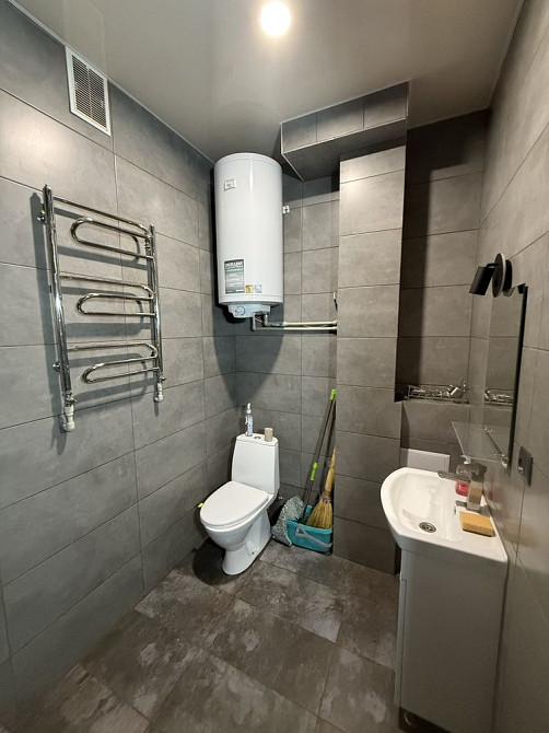 Продам 2х.ком .квартиру 1/4 проспект Свободы д.46 центер! Кам`янське (Запорізька обл.) - зображення 6