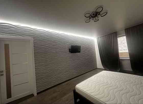 Продаж 3 кім. 4 мкрн. Лівий берег Кам`янське (Запорізька обл.)