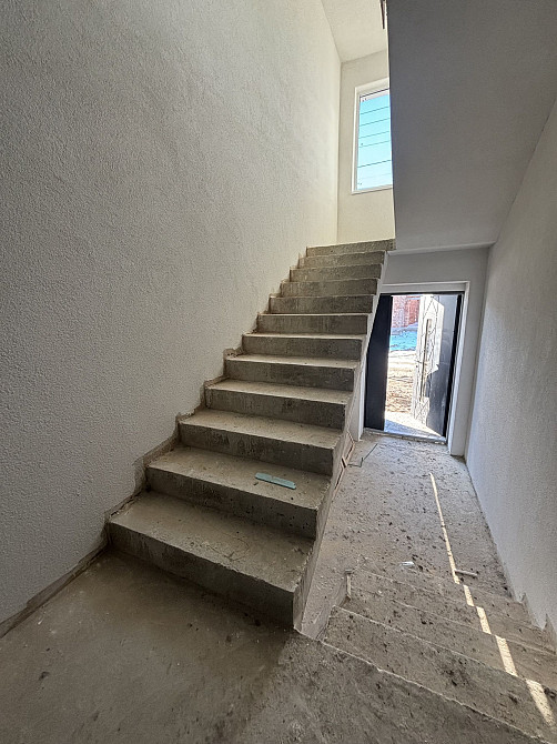 Продаж 2-кім. квартири в зданій новобудові в Львів-Рудне Рудне - зображення 3