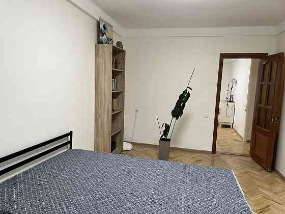 Оренда двокімнатноі з сучасним  ремонтом на  Кавказькій Kyiv