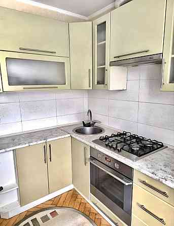 Продаж двокімнатної  квартири в цегляному будинку вул.Пасічна Львов