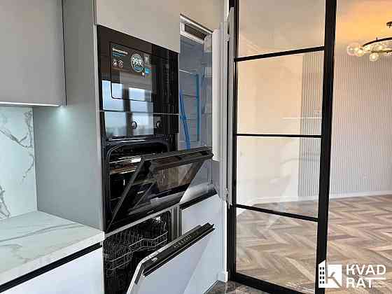 Трикімнатна квартира з РЕМОНТОМ! Центр міста 5хв Івано-Франківськ