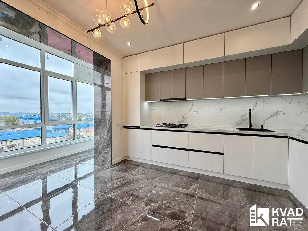 Трикімнатна квартира з РЕМОНТОМ! Центр міста 5хв Івано-Франківськ - зображення 1