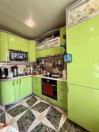 Продаж 3 кім. 10 мкрн. Лівий берег Кам`янське (Запорізька обл.)